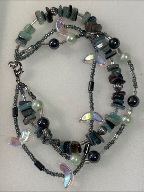3-strand seed bead, dyed agate, Hematite and other beads Bracelet - 7.5